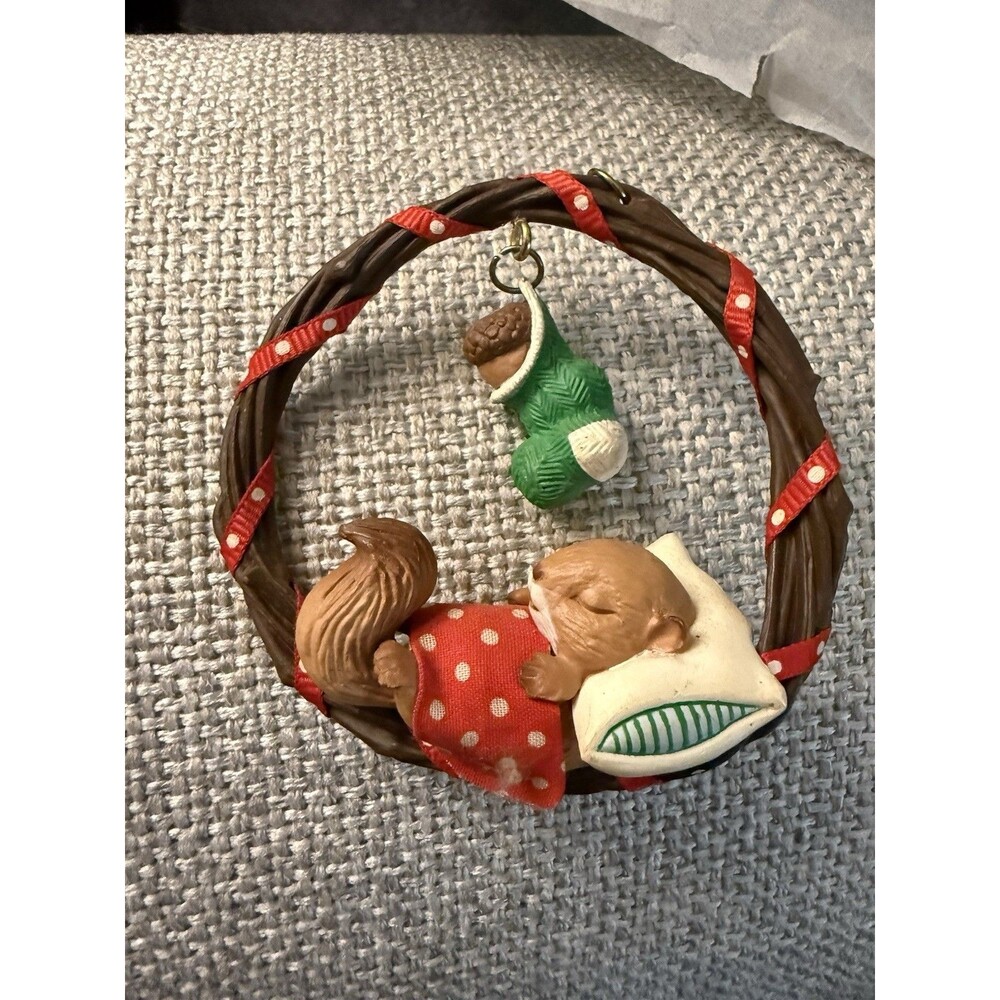 Vtg Hallmark Keepsake 1987 Treetop Dreams Sleeping In The Tree Squirrel (no box)